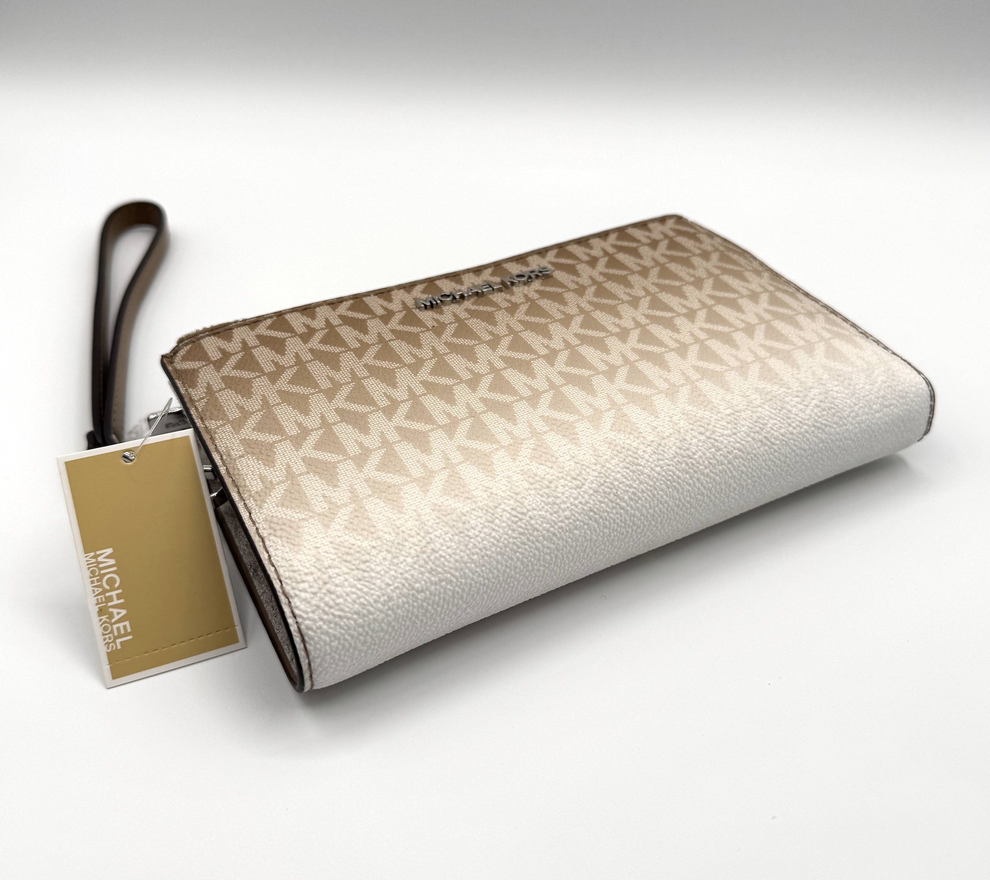 Jet Set Travel Ombre Signature Logo Wristlet